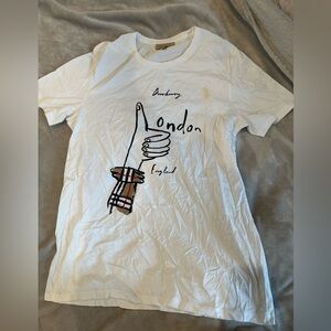 Men’s Burberry tshirt